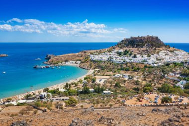 Görünüm Köyü, Körfezi ve Akropolis Lindos (Rhodes, Yunanistan)