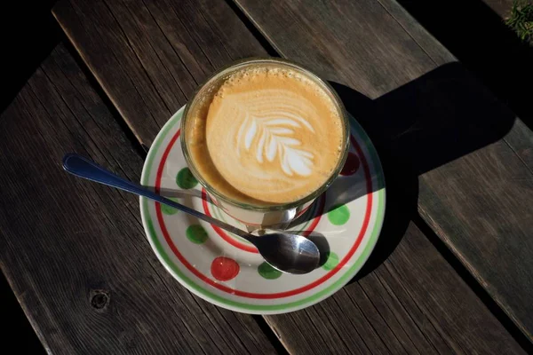 Köstlichen Kaffee Latte zum Frühstück — Stockfoto