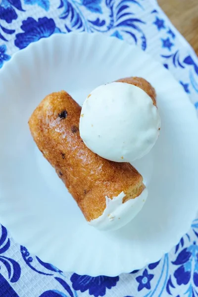 Rumbaba rum ile lezzetli bir tatlı olduğunu