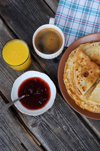 Panquecas Frescas Com Geléia Morango Café Suco — Fotografia de Stock