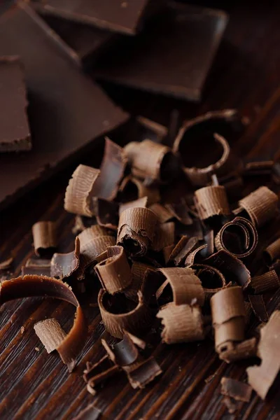 Cokelat Hitam Lezat Dengan Latar Belakang Coklat — Stok Foto