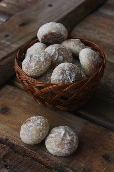 Delicioso Pão Gengibre Uma Mesa Madeira Macro — Fotografia de Stock