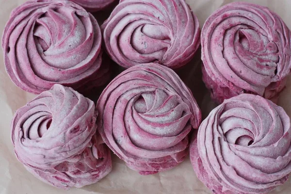 Delicious Fresh Black Currant Marshmallows Breakfast Macro — Stock Photo, Image