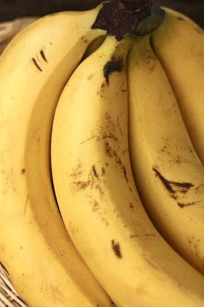 Deliciosas Bananas Amarillas Maduras Vista Cerca —  Fotos de Stock