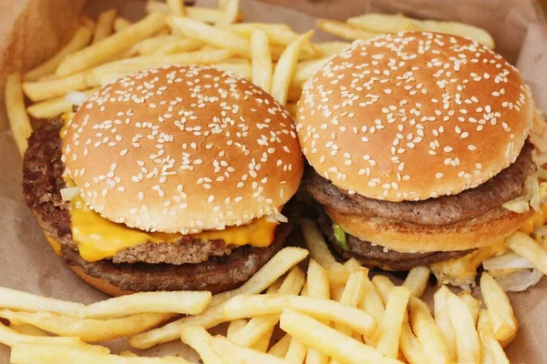 Köttburgare Och Pommes Frites Caféet — Stockfoto