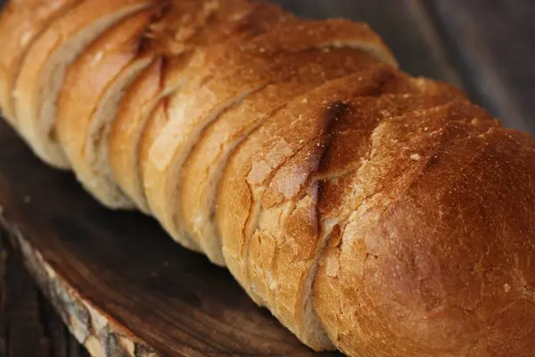 Delicioso Pão Fresco Uma Mesa Madeira — Fotografia de Stock