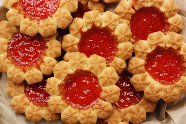 Leckere Frische Plätzchen Mit Erdbeermarmelade Makro — Stockfoto