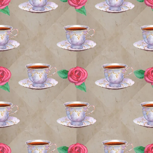 Patrón sin costuras con tazas de té acuarela y rosas en papel viejo —  Fotos de Stock