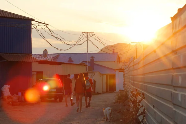  Yolcuları Kırım gecekondu gençler