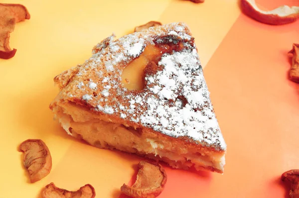 La tarte aux pommes sucrée — Photo