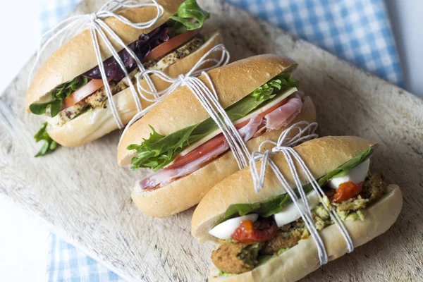 Çeşitli dolguları ile Mini rulo