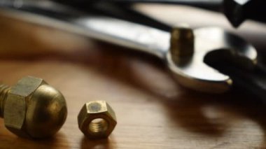 Cıvatalı çalışma araçları