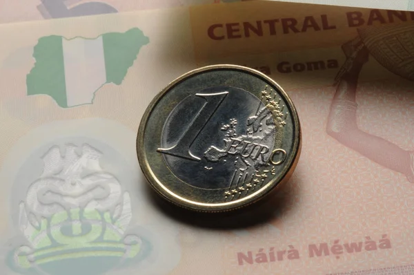 Moneda Europea Sobre Nigeria Nairas — Foto de Stock