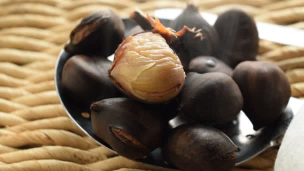 Primo Piano Bollenti Castagne Bollite — Video Stock