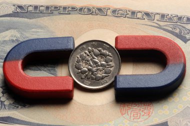 Japon parası ve mıknatıslı banknot..