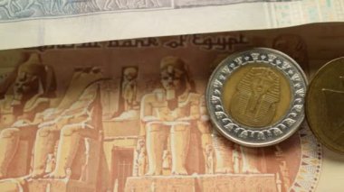 Banknotlardaki Mısır paralarını kapat