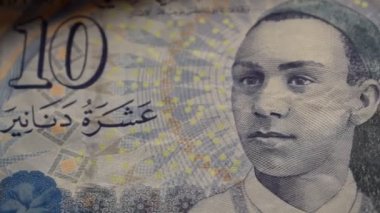 10 Tunus dinarına yakın