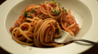 Domates soslu spagetti.