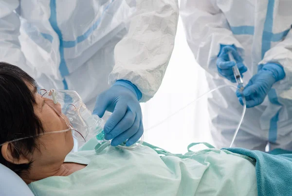 Two Asian Doctor Wear Ppe Suit N95 Mask Face Shield — Stock Photo, Image