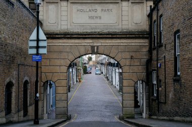 Holland Park Mews