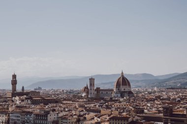 Floransa manzarası ve ünlü Piazzale Michelangelo alacakaranlıkta manzaraları. Kopya için alan.