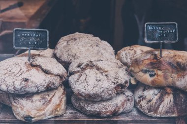 Satılık temiz esnaf ekmek çeşitleri.