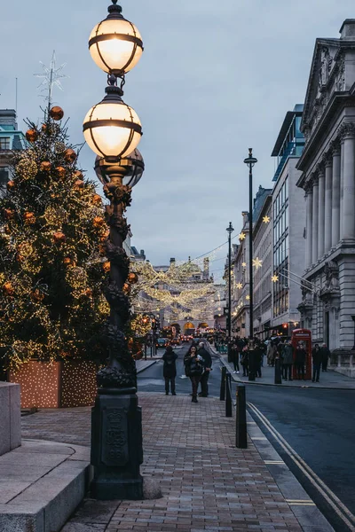 Widok ulicy Waterloo Place i Regent Street St. James, Londo — Zdjęcie stockowe