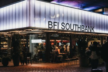Bfi Southbank cephesi, Lon 'un önde gelen repertuar sineması.