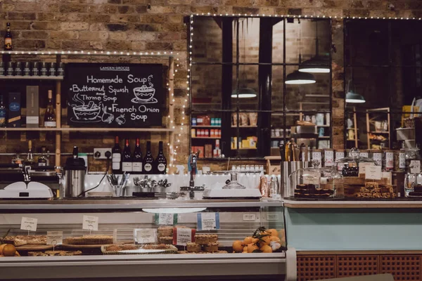 Londres Reino Unido Novembro 2019 Interior Camden Grocer Uma Deli — Fotografia de Stock