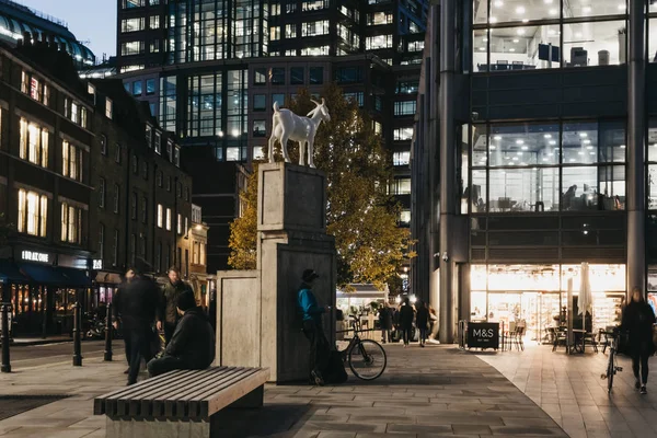 Londres Reino Unido Novembro 2019 Goat Sculpture Kenny Hunter Spitalfields — Fotografia de Stock