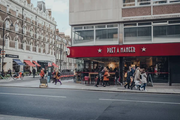 London March 2020 People Walk Pret Manger Popular International Sandwich — Stock Photo, Image