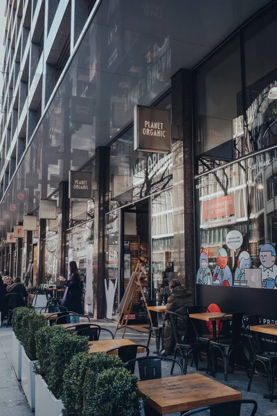 London March 2020 Facade Planet Organic Food Store Tottenham Court — Stock Photo, Image