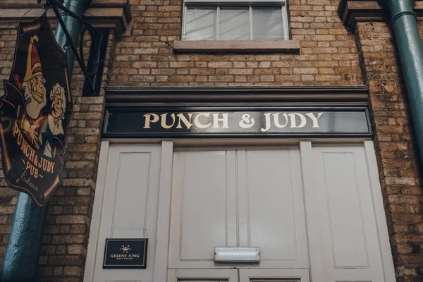 London March 2020 Sign Closed Doors Punch Judy Pub Covent — Stock Photo, Image