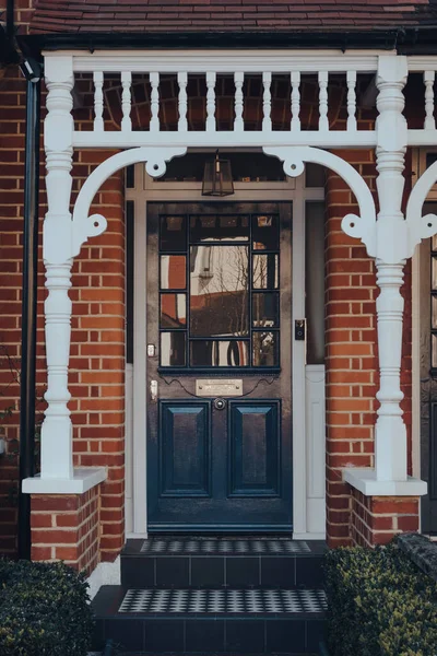 Wooden Front Door Traditional Edwardian House London — Stock Photo, Image