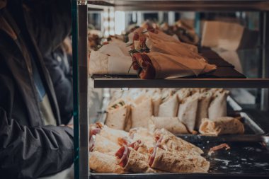 Madrid, İspanya - 26 Ocak 2020: Mercado de San Miguel 'de (