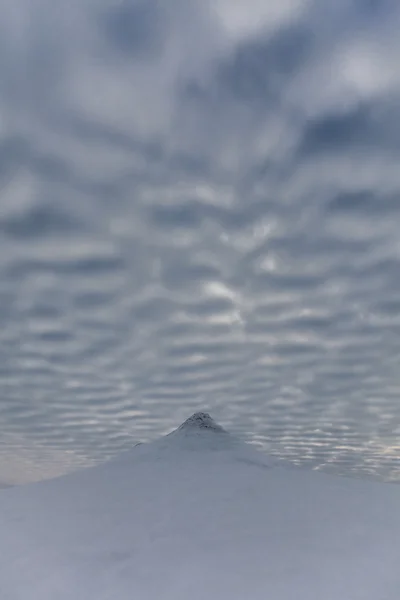 Modder vulkanen in de winter — Stockfoto