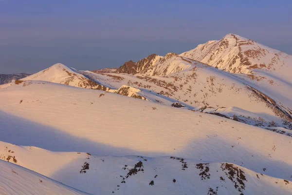 Berglandschap in de winter — Stockfoto