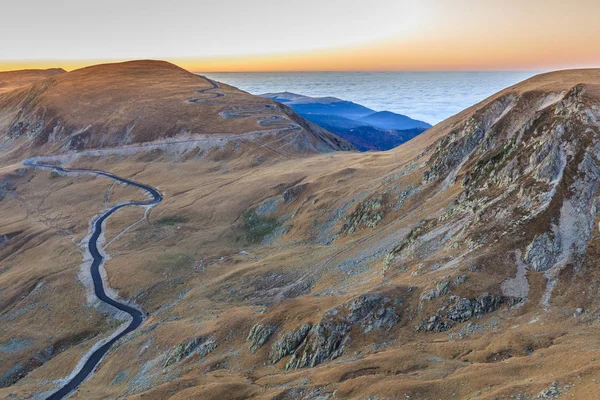 Alpentransalpina-Straße 2145m — Stockfoto