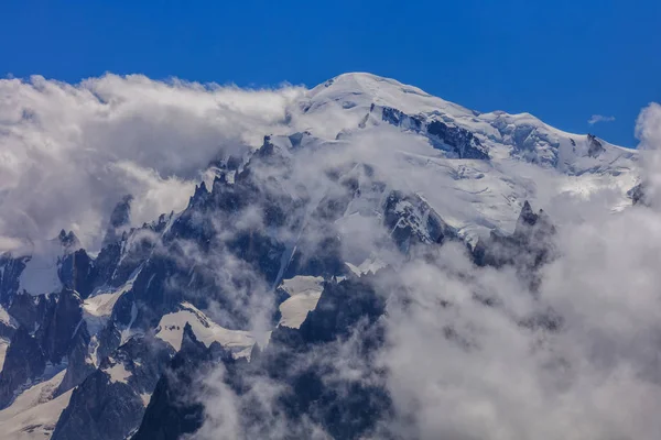 Macizo del Mont Blanc en los Alpes franceses —  Fotos de Stock