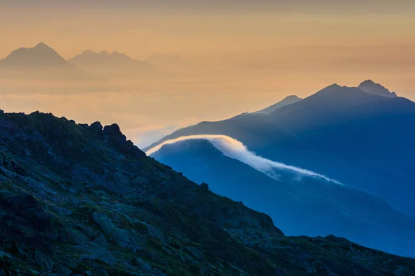 Soluppgång i Mont Blanc, Frankrike — Stockfoto