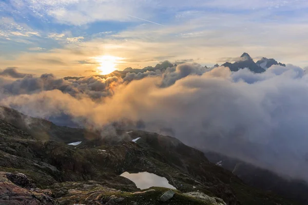 Východ slunce v Mont Blanc, Francie — Stock fotografie