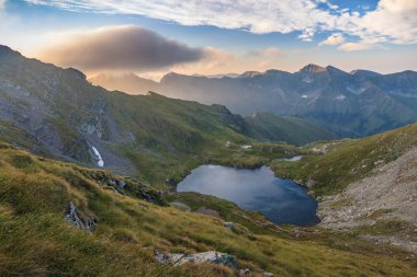 Capra Gölü. fagaras dağlar, Romanya