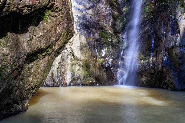 バレア lui スタン ルーマニアを峡谷します。 — ストック写真