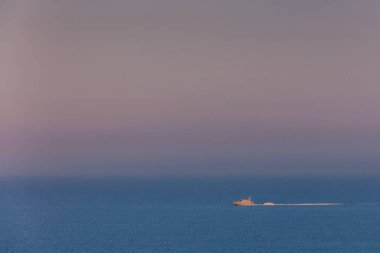 deniz üzerinde tekne