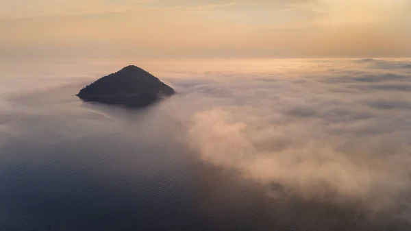 Kinira Insel im Sonnenaufgang, Griechenland — Stockfoto