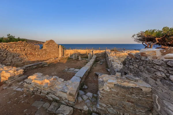 Rovine di antico borgo nel sito archeologico di Aliki. Thasso — Foto Stock