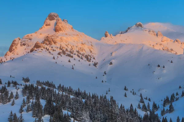 Alba a Ciucas Mountains, Romania — Foto Stock