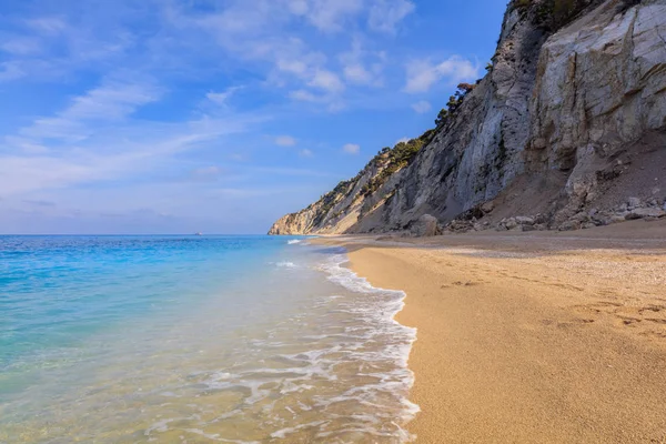 Spiaggia di Egremni a Lefkada, Mar Ionio, Grecia — Foto Stock