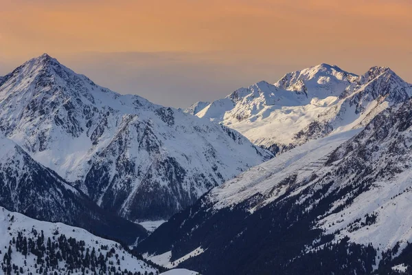 Vinter bergslandskap i Österrike — Stockfoto