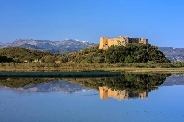 Castelo de Grivas (Kastro Griva) em Lefkada, Grécia — Fotografia de Stock